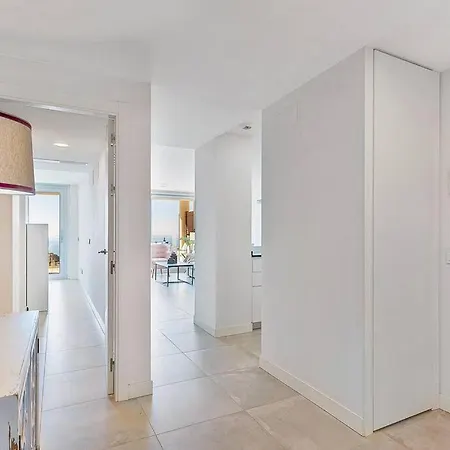 Charming With Ocean View Fuengirola