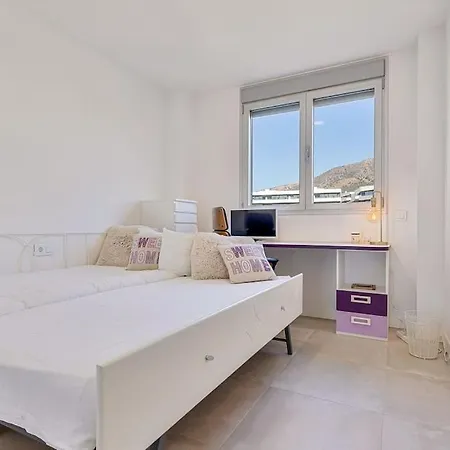 شقة Charming With Ocean View