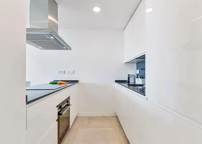 Charming With Ocean View Fuengirola