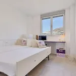 شقة Charming With Ocean View
