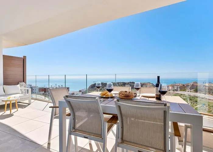 Charming With Ocean View Fuengirola